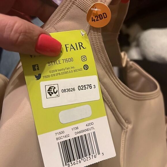 Vanity Fair NWT Sports Bras Breathable Moisture Wicking 42DD - Picture 7 of 7